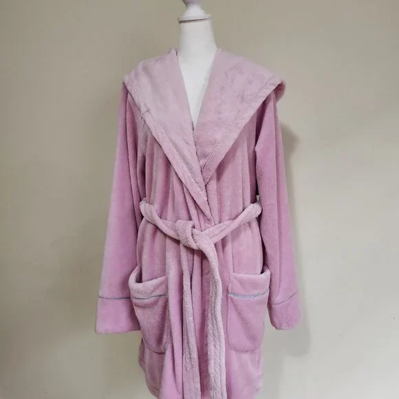 NWT Disney robe, size medium; pink fleece - Picture 3 of 5